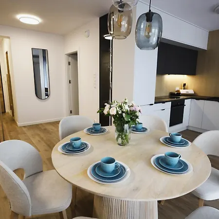 Apartment Szept Zurawia *